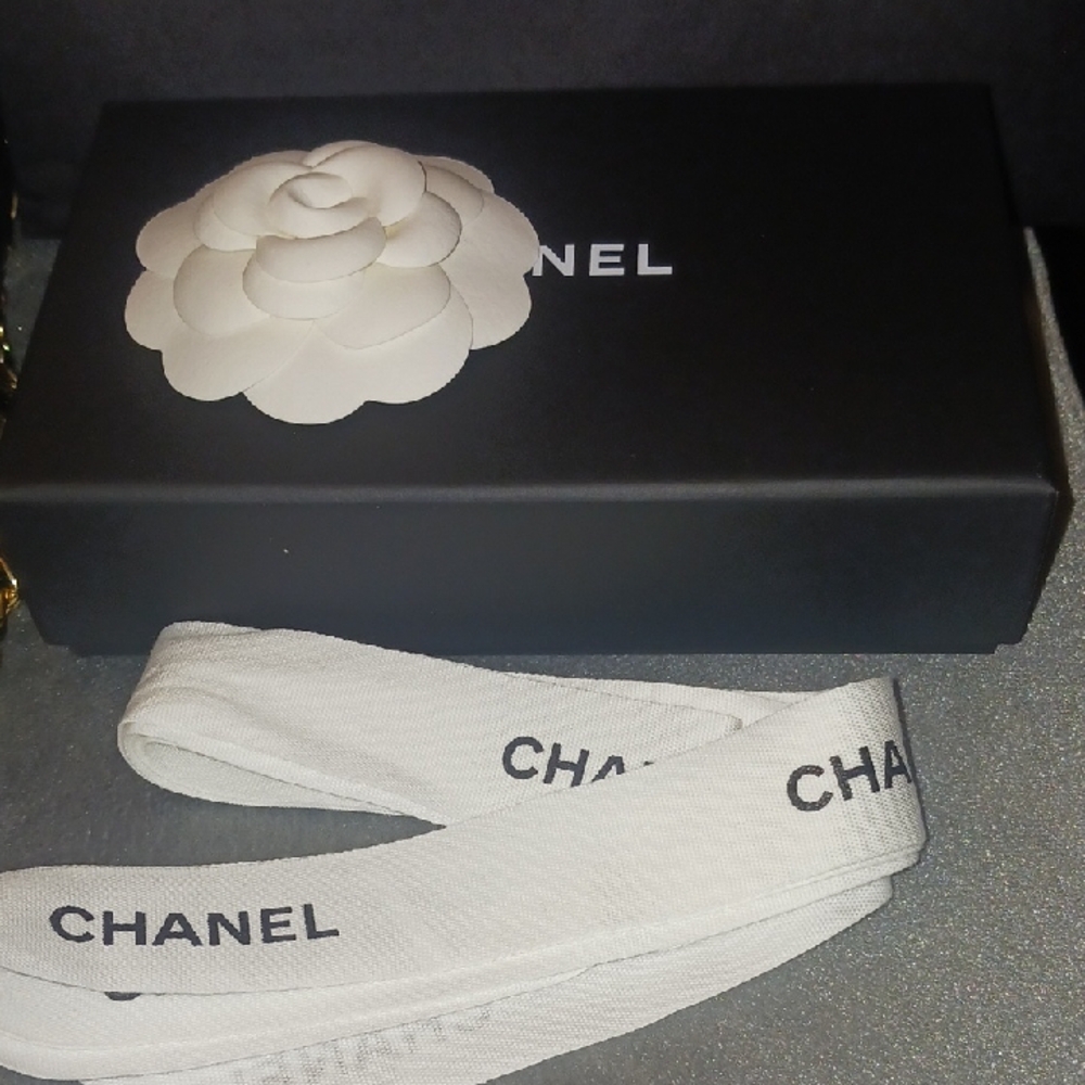 Chanel Box, Ribbon & Camellia Flower, Shopping Bag